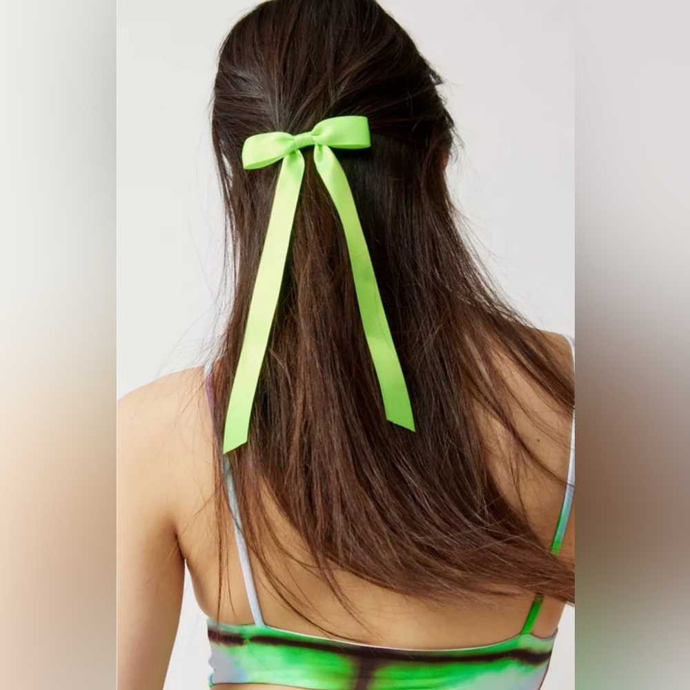 NWT Urban Outfitters Satin Hair Bow Barrette in Green